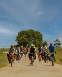 Grupo de Cicloviajeros rumbo al primer encuentro de cicloviajeros en uruguay